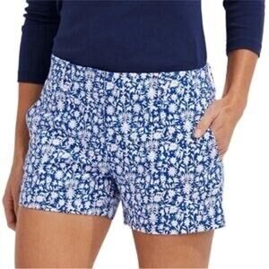 Vineyard Vines Women’s Blue & White Otomi Everyday Floral Shorts - Size 2